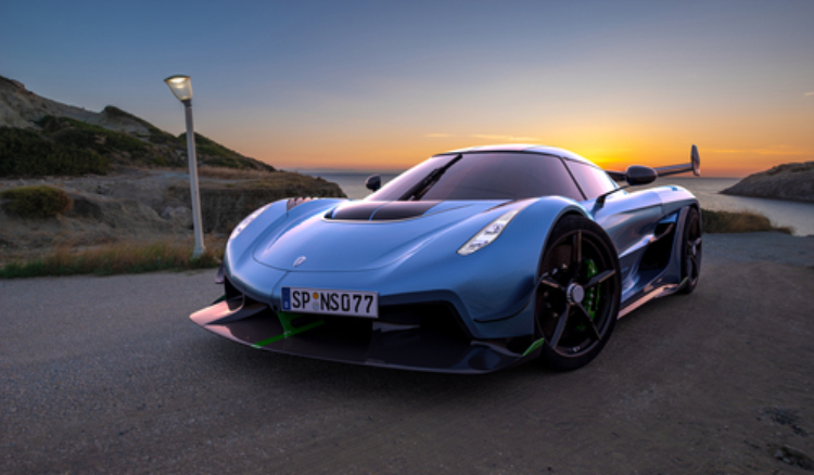  The World of Hypercars: Cutting-Edge Technology and Speed