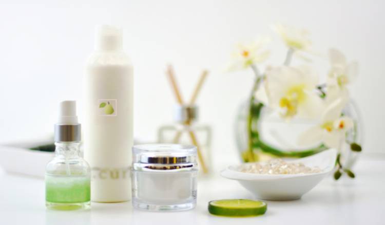DIY Beauty Products: Creating Natural and Nourishing Treatments at Home